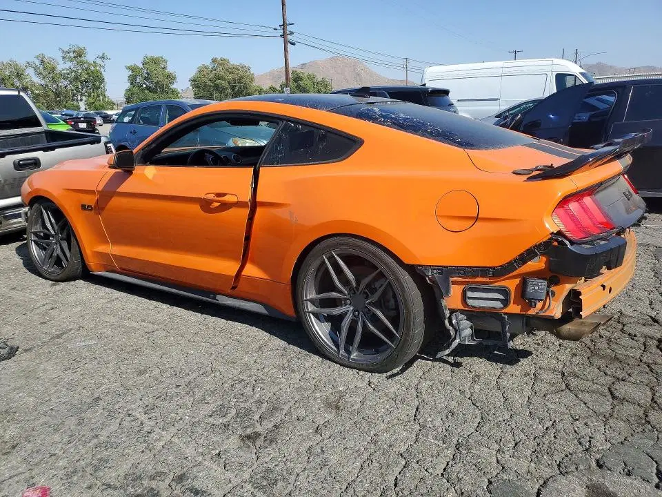2020 Ford Mustang VIN 1FA6P8CF6L5175936 фото 2