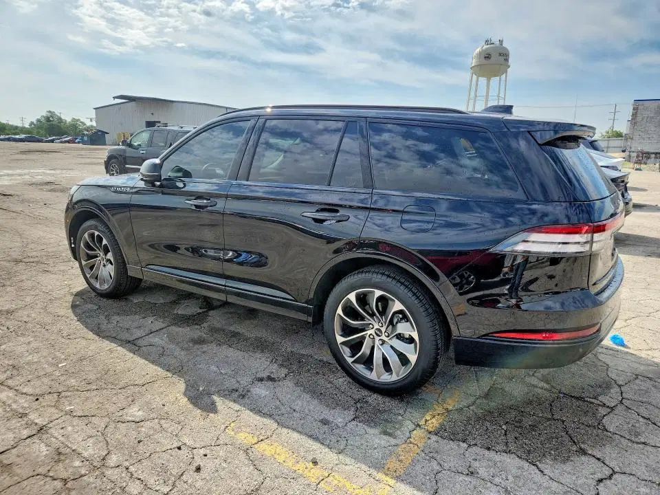2026 LINCOLN AVIATOR VIN 5LM5J6XC9TGL06432 фото 2