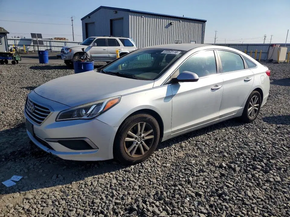 5NPE24AF0HH533247 — 2017 Hyundai Sonata, Задняя часть, фото до ремонта