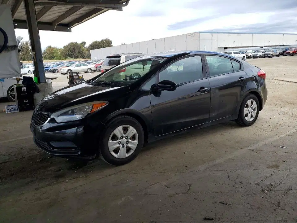 KNAFK4A62G5612144 — 2016 Kia Forte, Мелкие вмятины и царапины (Minor Dent/Scratches), фото до ремонта