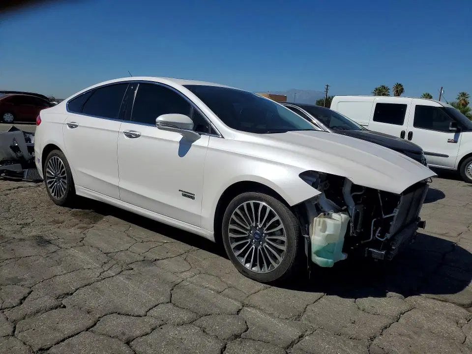 2017 Ford Fusion VIN 3FA6P0SU6HR254013 фото 4