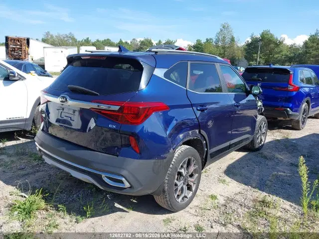 2021 KIA SELTOS EX VIN KNDERCAAXM7184428 фото 4