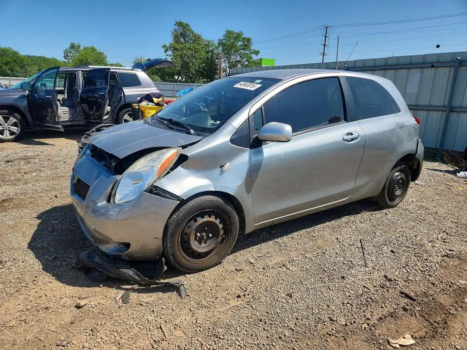 JTDJT923985185090 — 2008 Toyota Yaris, Передняя часть, фото до ремонта