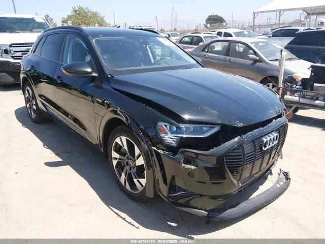 WA1AABGE9NB023720 — 2022 Audi E-Tron Premium Quattro, Передняя часть (Front End), фото до ремонта
