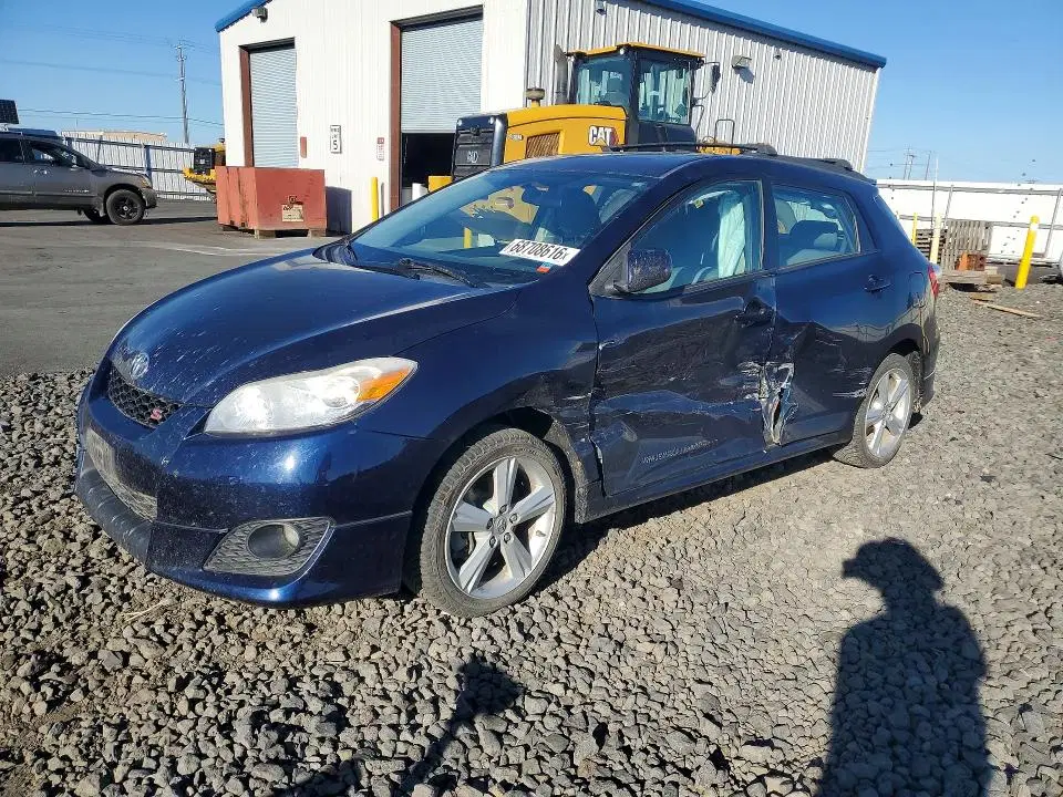 2T1LE40E69C001805 — 2009 Toyota Corolla Matrix, Боковая часть (Side), фото до ремонта