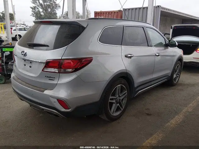 2017 Hyundai Santa Fe Limited Ultimate VIN KM8SR4HFXHU210555 фото 4