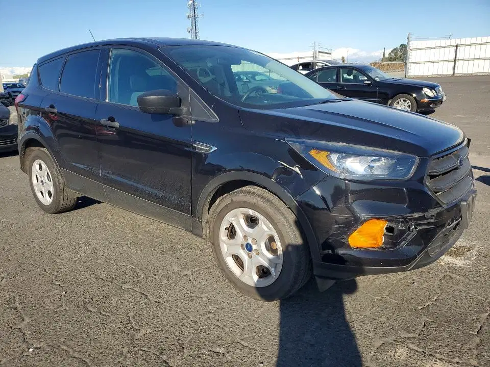 2019 Ford Escape VIN 1FMCU0F70KUB63065 фото 4
