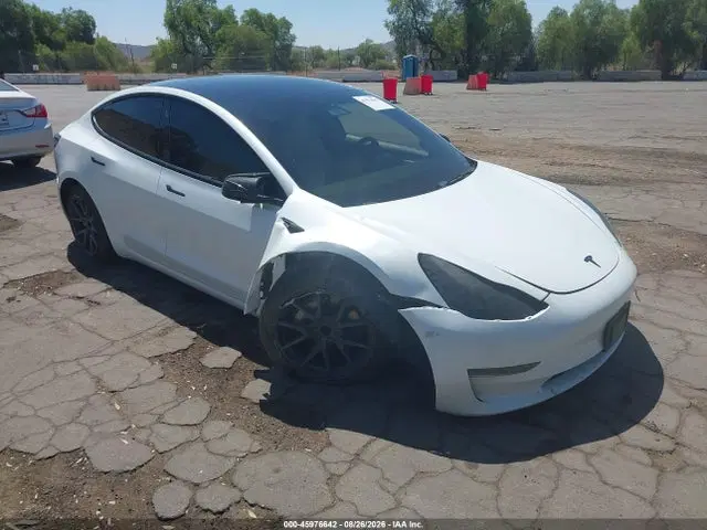 5YJ3E1EA6PF384285 — 2023 Tesla Model 3 Rear-Wheel Drive, Передняя часть справа (Right Front), фото до ремонта