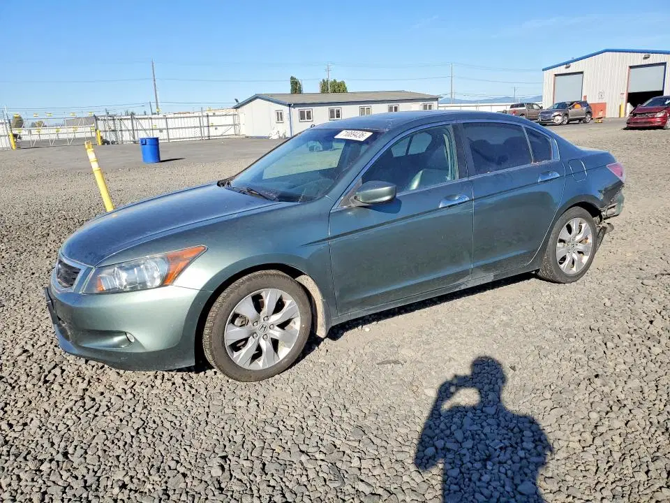 1HGCP36839A037852 — 2009 Honda Accord, Задняя часть (Rear End), фото до ремонта