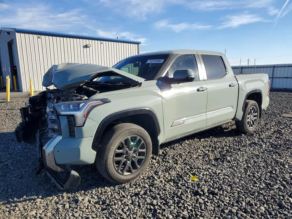 5TFNA5DB3SX335680 — 2025 Toyota Tundra, Передняя часть (Front End), фото до ремонта