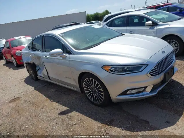 3FA6P0RU4HR188146 — 2017 Ford Fusion Hybrid Titanium, Естественный износ (Normal Wear & Tear), фото до ремонта
