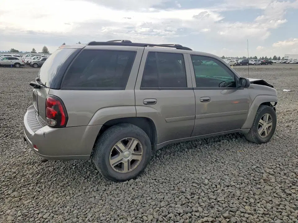 2007 CHEVROLET TRAILBLAZER VIN 1GNDT13S772112781 фото 3