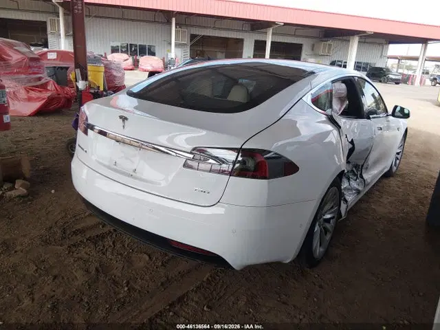 2016 Tesla Model S 60d/70d/75d/85d/90d VIN 5YJSA1E21GF149230 фото 4