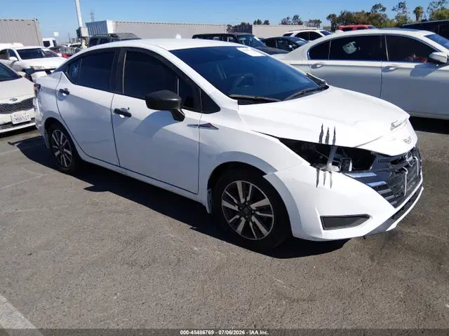3N1CN8DV1RL920113 — 2024 Nissan Versa 1.6 S, Передняя часть (Front End), фото до ремонта