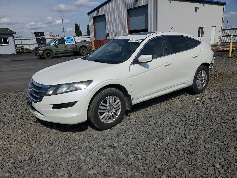 5J6TF3H53CL000830 — 2012 Honda Crosstour, Задняя часть (Rear End), фото до ремонта