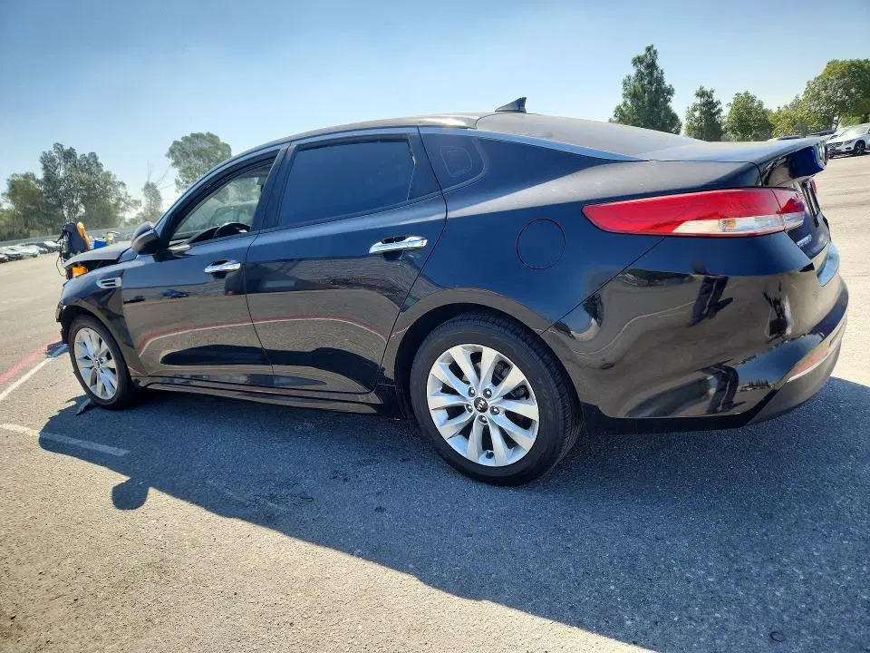 2016 KIA Optima VIN 5XXGU4L3XGG087494 фото 2