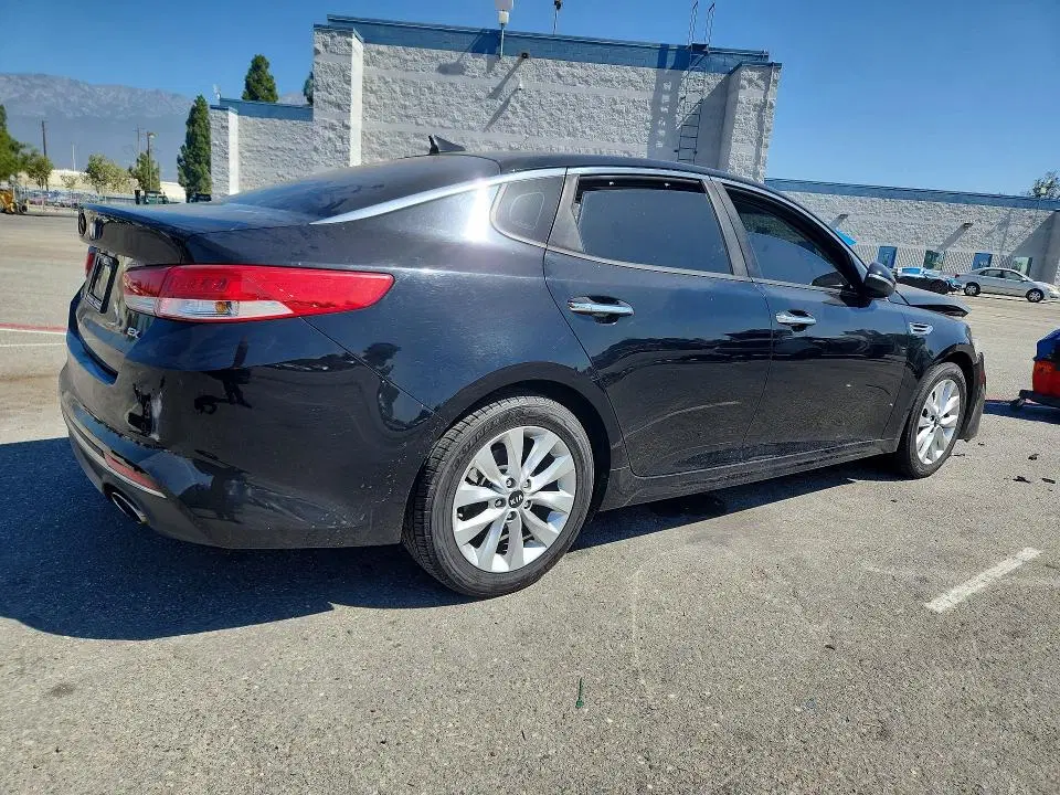 2016 KIA Optima VIN 5XXGU4L3XGG087494 фото 3