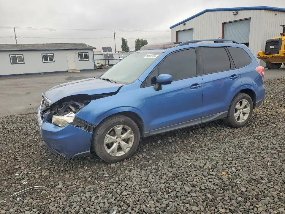 JF2SJADC4FG575283 — 2015 Subaru Forester, Передняя часть, фото до ремонта