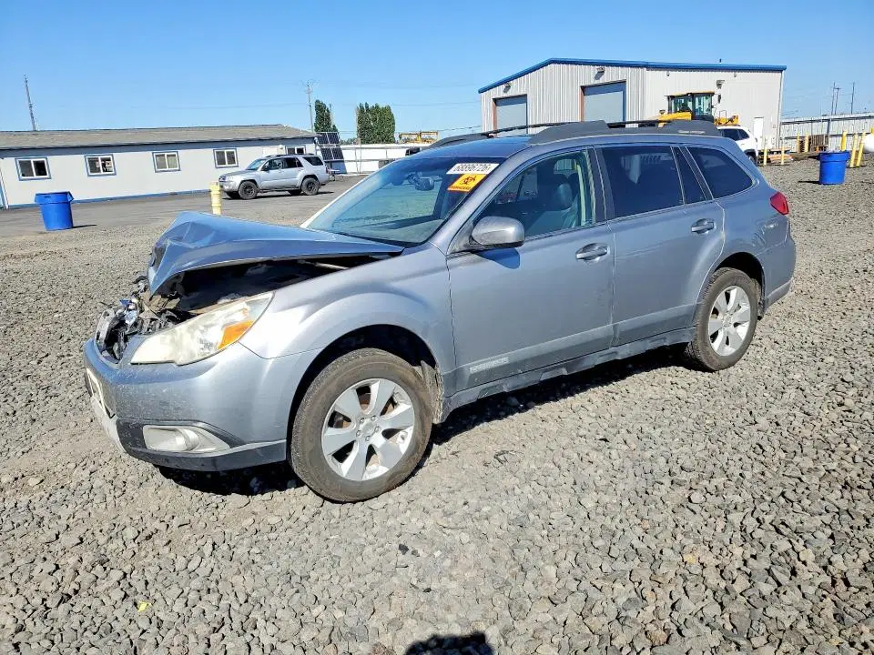 4S4BRBKC3B3341357 — 2011 Subaru Outback, Передняя часть (Front End), фото до ремонта