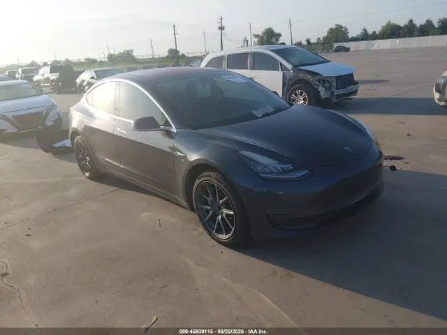 5YJ3E1EA3JF101641 — 2018 Tesla Model 3 Long Range/Mid Range, Задняя часть (Rear), фото до ремонта