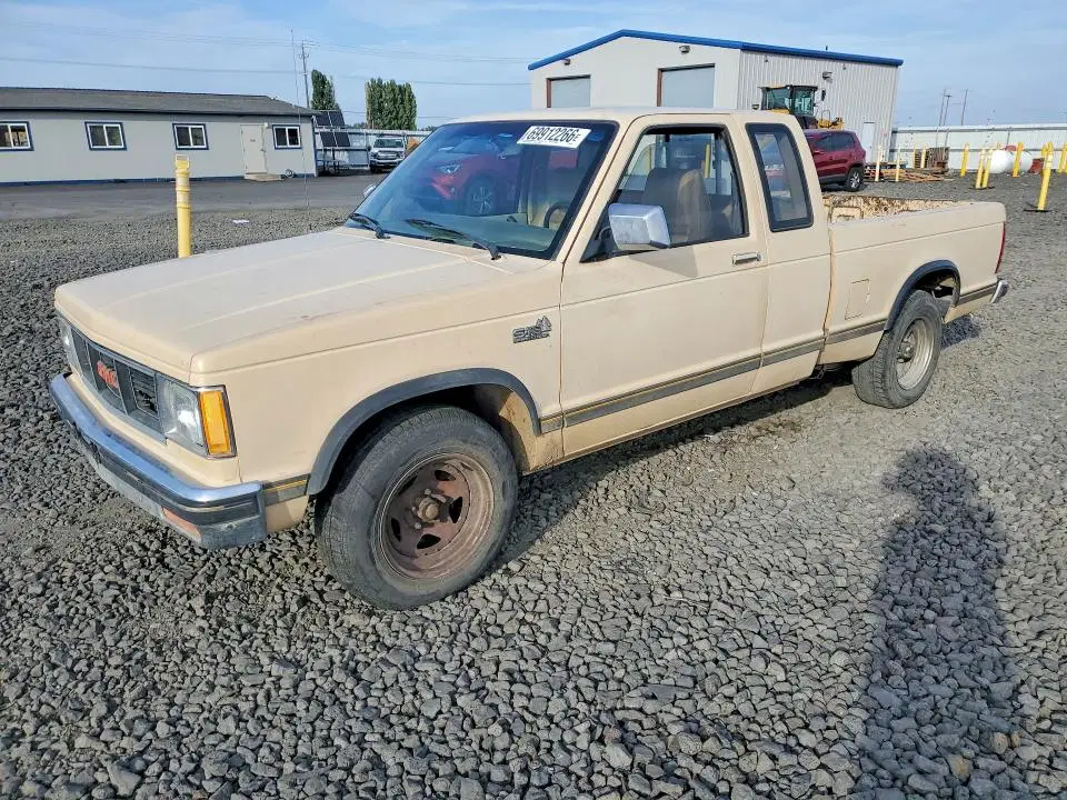 1GTCS14B8E2517499 — 1984 GMC S Truck, Задняя часть (Rear End), фото до ремонта