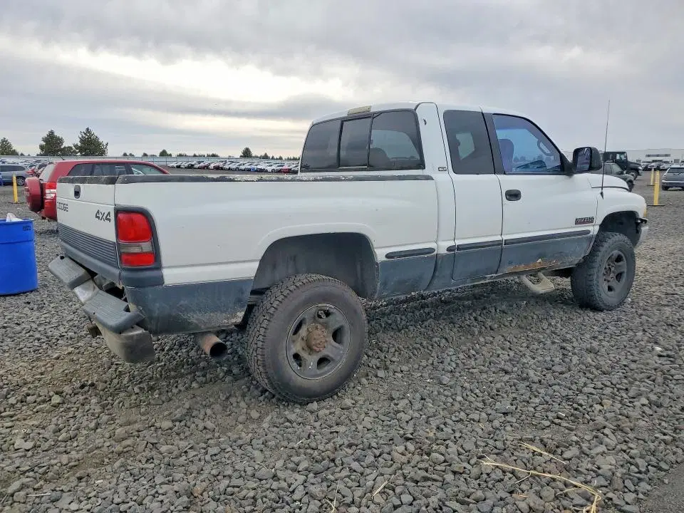 1998 DODGE RAM 2500 VIN 1B7KF23D6WJ142308 фото 3