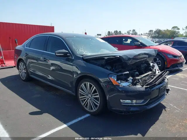 1VWBT7A3XFC014266 — 2015 Volkswagen Passat 1.8T Sport, Передняя часть, фото до ремонта
