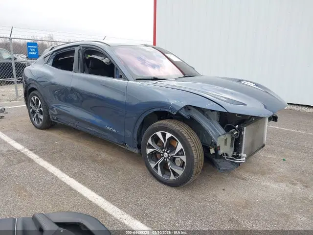 3FMTK3SU9MMA40441 — 2021 Ford Mustang Mach-E Premium, Передняя часть (Front End), фото до ремонта