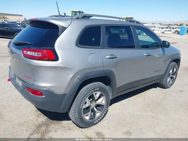 2016 Jeep Cherokee Trailhawk VIN 1C4PJMBS0GW348244 фото 4