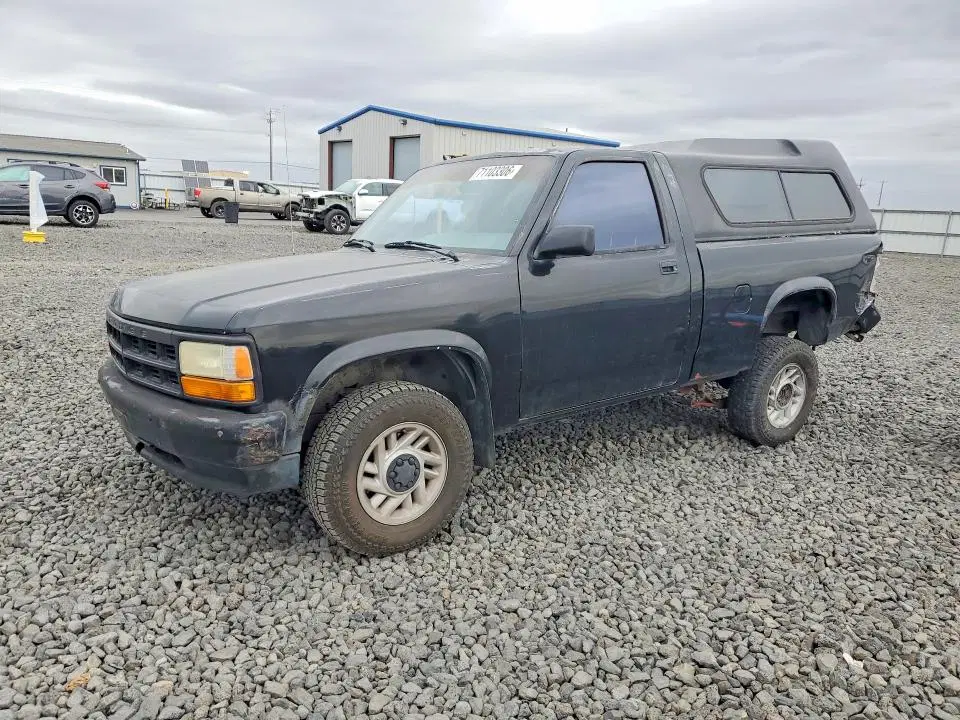 1B7FL26X2NS583619 — 1992 Dodge Dakota, Задняя часть (Rear End), фото до ремонта