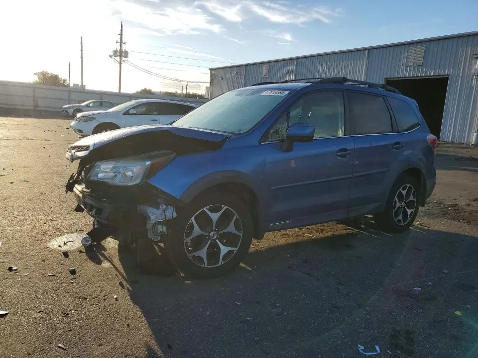 JF2SJALC1HH498497 — 2017 Subaru Forester, Передняя часть (Front End), фото до ремонта