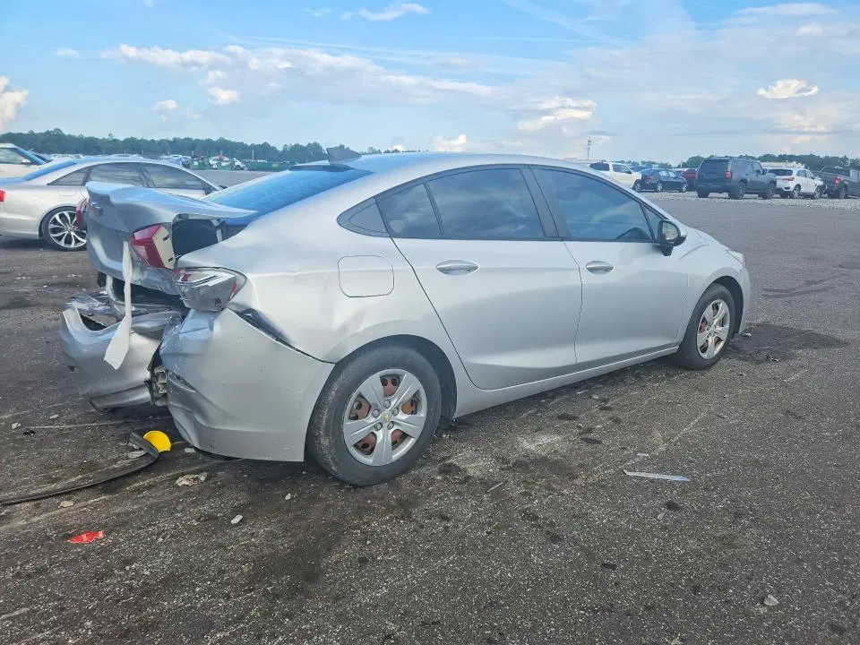 2017 CHEVROLET CRUZE VIN 1G1BC5SM8H7168669 фото 3