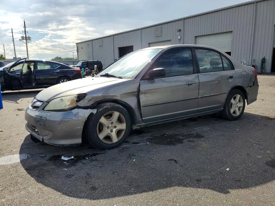 2HGES26785H539826 — 2005 Honda Civic, Передняя часть (Front End), фото до ремонта