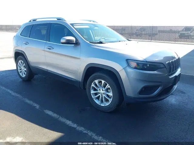 1C4PJMCB9KD449429 — 2019 Jeep Cherokee Latitude 4X4, Естественный износ (Normal Wear & Tear), фото до ремонта