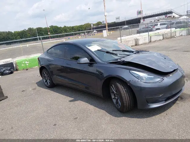 5YJ3E1EA3PF665976 — 2023 Tesla Model 3 Rear-Wheel Drive, Передняя часть (Front End), фото до ремонта