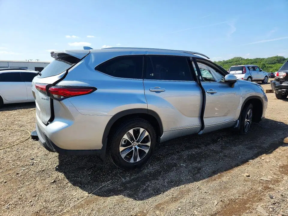 2022 TOYOTA HIGHLANDER HYBRID VIN 5TDHBRCH6NS557583 фото 3