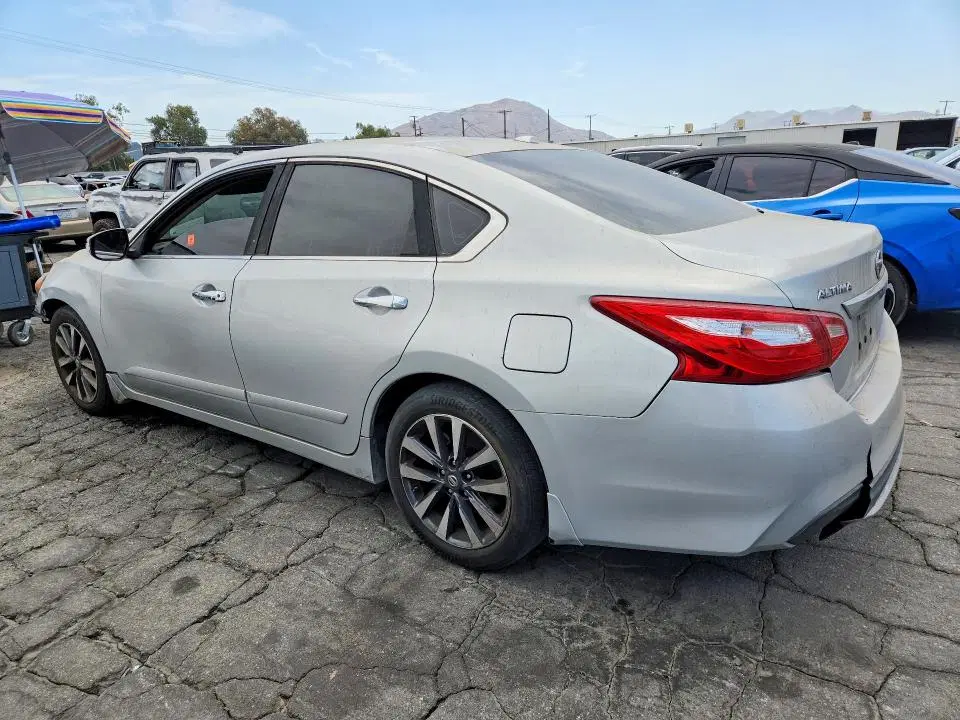 2017 Nissan Altima VIN 1N4AL3AP3HC199909 фото 2