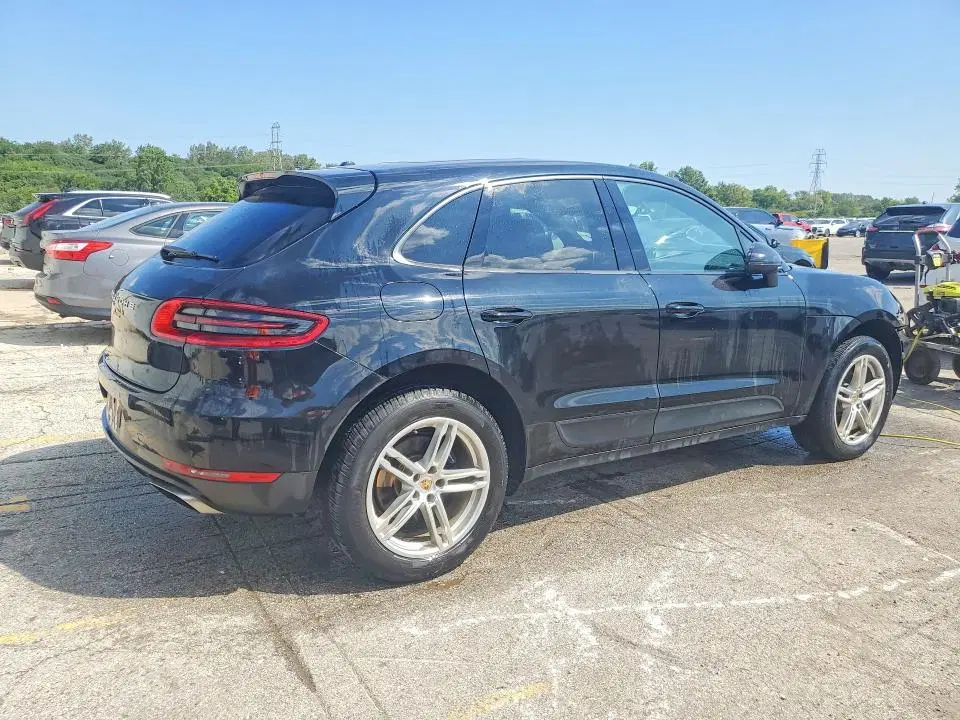 2017 PORSCHE MACAN VIN WP1AA2A58HLB05997 фото 3