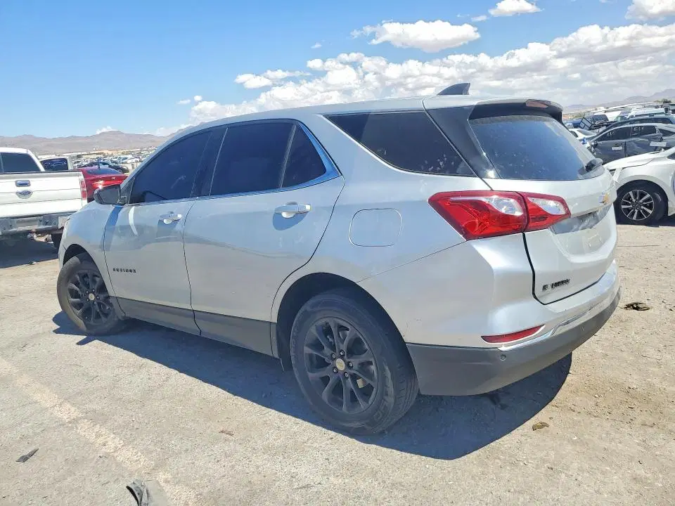 2020 Chevrolet Equinox VIN 2GNAXKEV1L6220346 фото 2