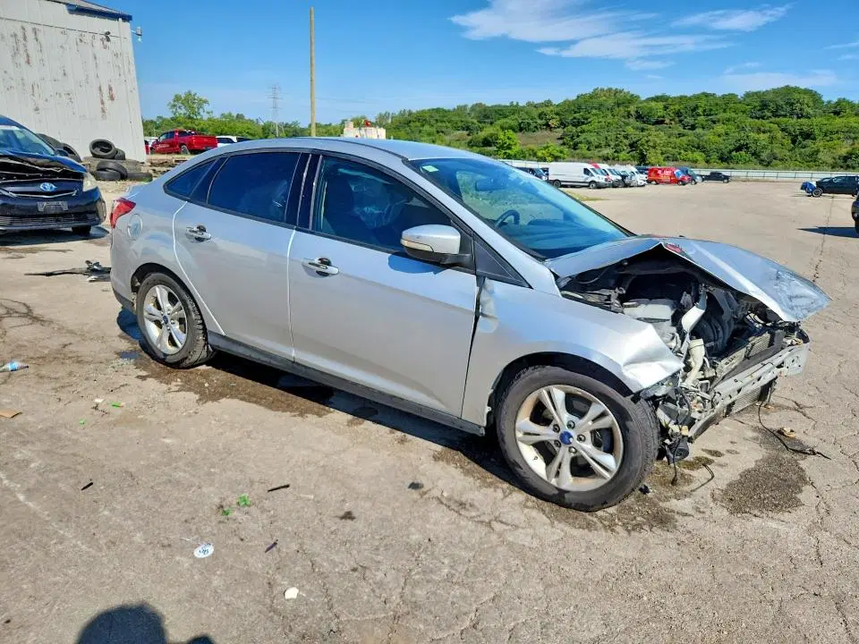 2014 FORD FOCUS VIN 1FADP3F25EL360979 фото 4