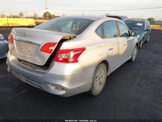 2018 Nissan SENTRA S VIN 3N1AB7AP5JY326373 фото 4