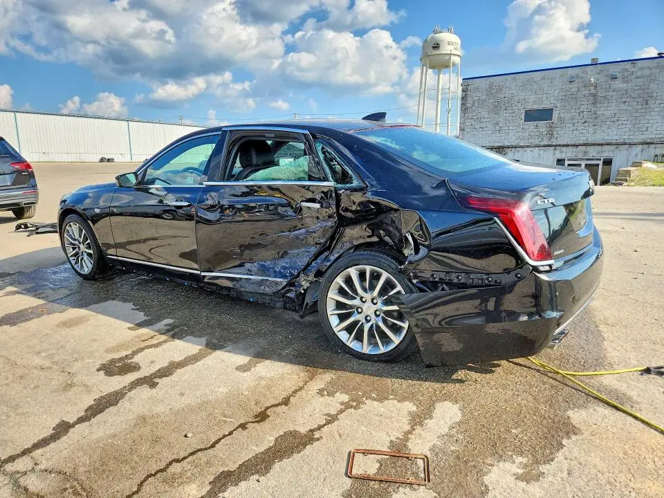 2018 CADILLAC CT6 VIN 1G6KD5RS1JU155572 фото 2