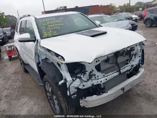 JTEVA5BR8T5122393 — 2026 Toyota 4RUNNER, Передняя часть (Front), фото до ремонта