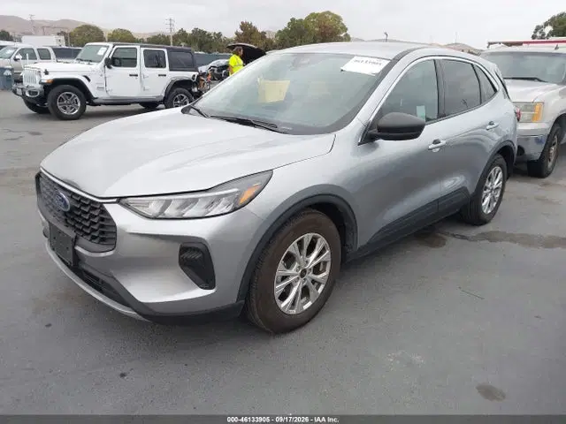 2023 Ford Escape Active VIN 1FMCU0GN9PUB05847 фото 2