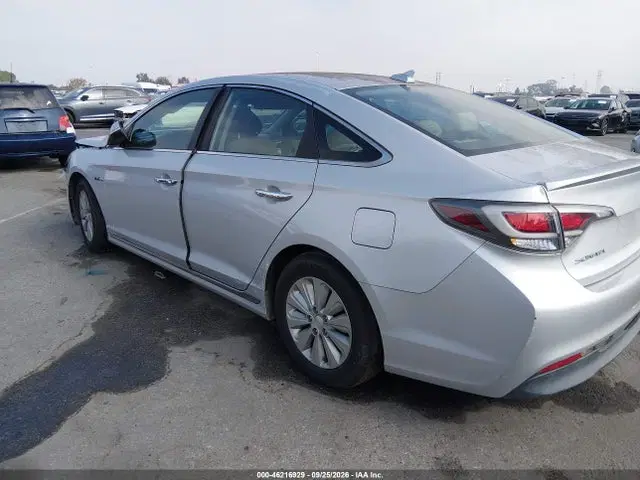 2016 Hyundai Sonata Hybrid Se VIN KMHE24L17GA010987 фото 3