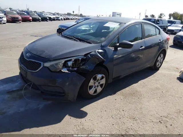 2016 KIA FORTE LX VIN KNAFK4A65G5559536 фото 2