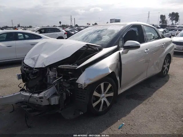 2017 Toyota Mirai VIN JTDBVRBD6HA001951 фото 2