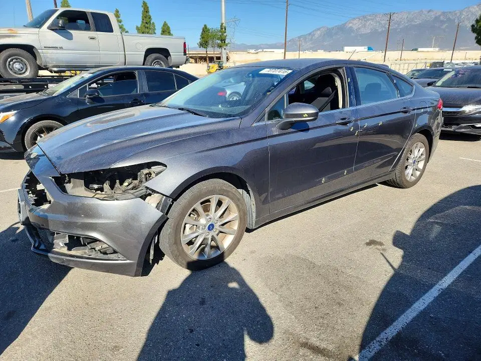 3FA6P0H73HR119945 — 2017 Ford Fusion, Передняя часть (Front End), фото до ремонта