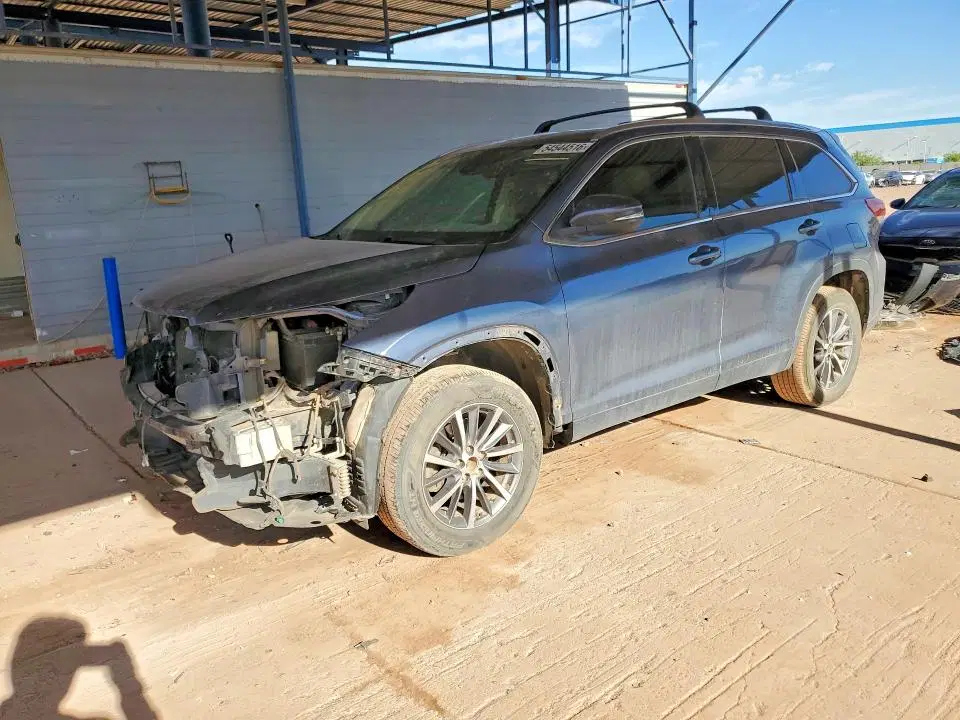 5TDKZRFH8HS217336 — 2017 Toyota Highlander, Передняя часть (Front End), фото до ремонта