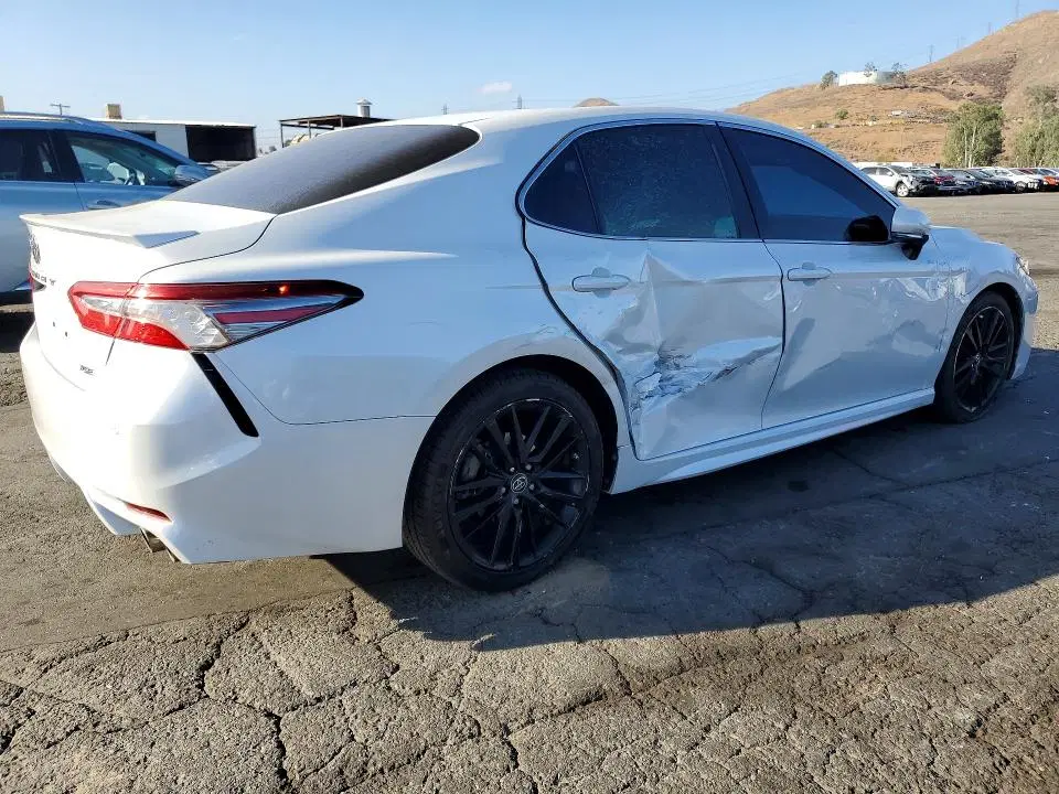 2018 Toyota Camry VIN 4T1B61HK4JU141226 фото 3